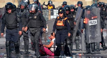 Policías de la CDMX pierden el control y agreden a manifestantes y transeúntes en la marcha