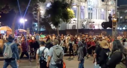 Se registra enfrentamiento entre comerciantes ambulantes y un grupo de manifestantes en la CDMX