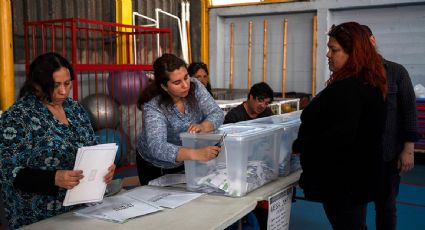Arranca el conteo de votos de las elecciones presidenciales en Chile tras el cierre de urnas