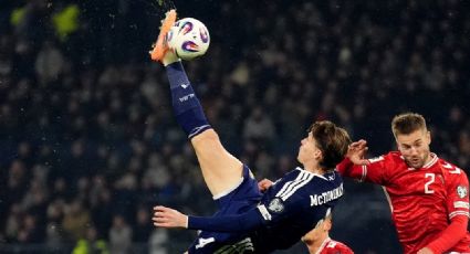 ¡Golazo de chilena! Escocia derrota con dramatismo puro a Dinamarca y clasifica a un Mundial 28 años después