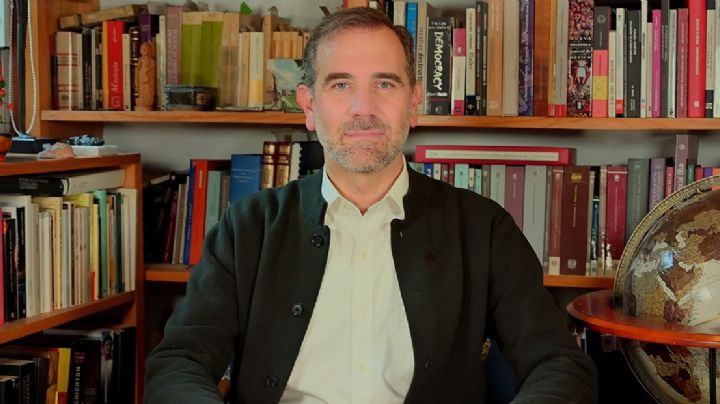 En opinión de Lorenzo Córdova: Autoritario, usar la violencia de grupos de choque para descalificar a la disidencia