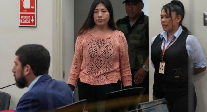 Juez ordena cinco meses de cárcel para exprimera ministra asilada en embajada de México