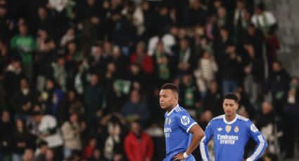 A duras penas: Real Madrid empata con polémica en Elche y el Barcelona está a un punto del liderato