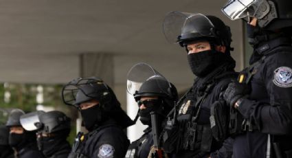 Arrestan en Texas a civil que se hizo pasar por agente de ICE para extorsionar a masajista