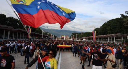 Venezuela anuncia que entrará en una fase de organización en comunidades para defender al país, ante el despliegue militar de EU en el Caribe