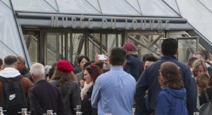 Aumenta 45% la tarifa del Louvre para los visitantes no europeos: deberán pagar 32 euros