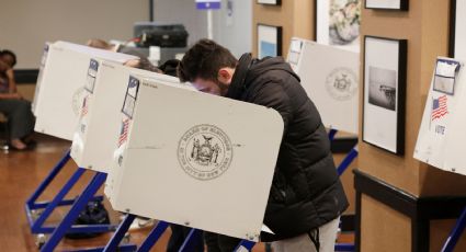 Estadounidenses votarán este martes en una jornada que pondrá a prueba la influencia de Trump