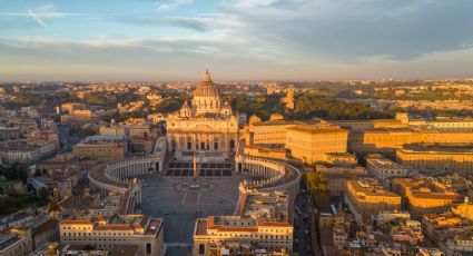 María no es "corredentora" y sólo Jesús salva del pecado, aclara el Vaticano