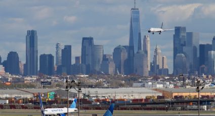 Cancelación de vuelos por cierre de gobierno en EU afectaría a 268 mil pasajeros