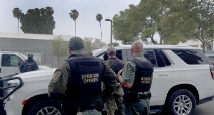 Agentes migratorios arrestan a padre que se convulsionaba y se llevan a su bebé en Los Ángeles