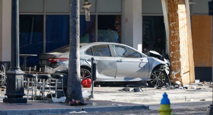 Mueren cuatro personas en Florida por choque de un vehículo contra un bar; presuntamente huía de la policía