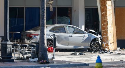 Auto que huía de la policía choca contra un bar en Tampa, hay cuatro muertos y 11 heridos; el conductor fue detenido
