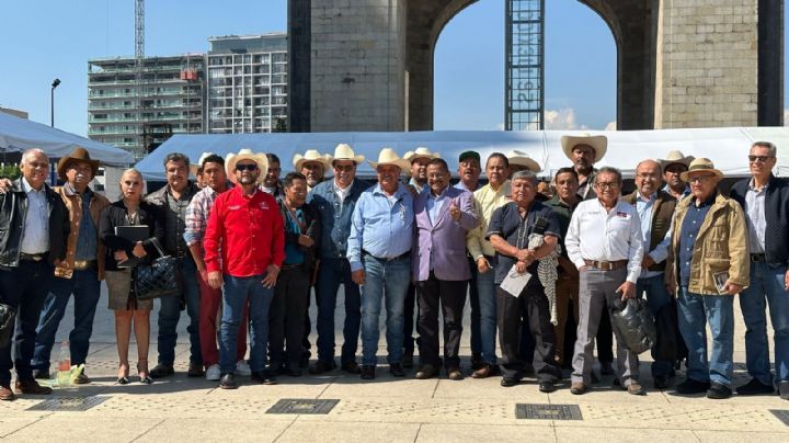 “El gobierno tiene un vínculo muy cercano con el crimen": agricultores y transportistas amagan con nuevos bloqueos