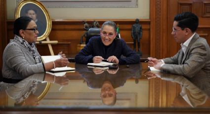 Sheinbaum habla por teléfono con el papa León XIV y lo invita a México en el Día de la Virgen de Guadalupe