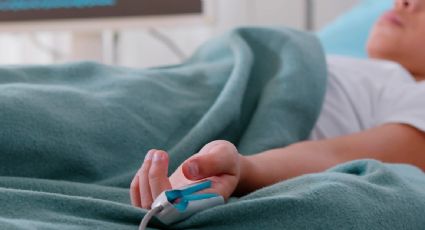 Adolescente sufre derrame cerebral tras operación en clínica de la CDMX; autoridades investigan