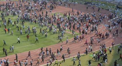 ¡Fuera de control! Detienen al organizador de la visita de Messi a la India tras disturbios; fanáticos lanzan butacas e invaden la cancha por presencia fugaz del '10'