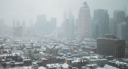 La ciudad de Nueva York despierta teñida de blanco: llega la primera nevada de la temporada