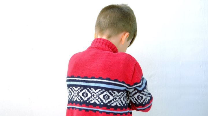 "Ponte suéter": la causa de que los niños no se abriguen aunque haga frío y cómo esto puede ayudar a combatir la obesidad