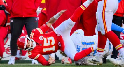 Pat Mahomes, QB de los Chiefs, buscará una segunda opinión tras romperse el ligamento cruzado anterior; no se sabe si arrancará la temporada 2026