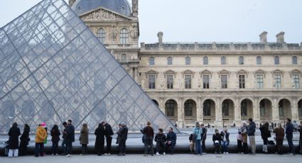 Trabajadores del Louvre declaran "tregua navideña"; la huelga se retomaría el 5 de enero