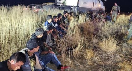Hallan a 23 migrantes escondidos en la cabina de un tráiler en Texas; entre ellos, mexicanos