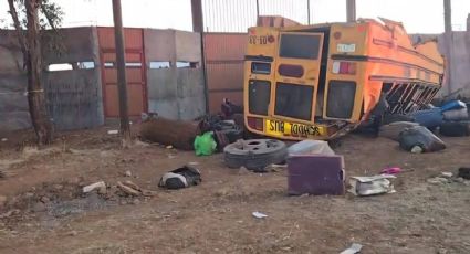 Volcadura de camión con jornaleros en Zacatecas deja cinco muertos y varios lesionados, entre ellos un menor