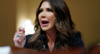 "Maduro tiene que irse": Kristi Noem afirma que acciones contra Venezuela buscan frenar el "negocio petrolero" que propaga drogas