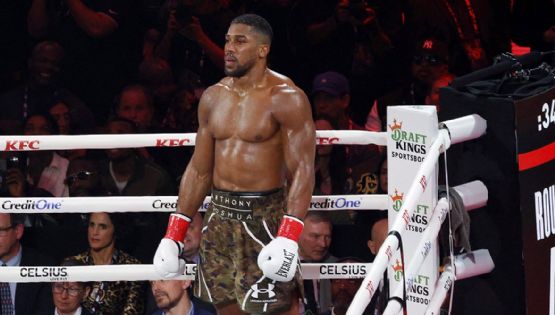 El boxeador Anthony Joshua resulta herido tras accidente de tráfico en Nigeria en el que murieron dos personas