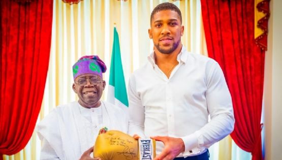 Presidente de Nigeria lamenta el accidente del boxeador Anthony Joshua y la muerte de dos integrantes de su equipo: "Esta tragedia ensombrece la temporada"