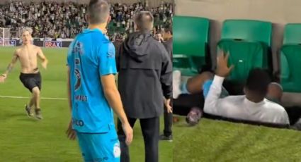 Aficionado invade la cancha para felicitar a Neymar por su triplete, pero derriba a otro jugador, lo que provoca burlas de sus compañeros: “¿Ya me puedo reír?”