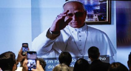 "Debemos cuidar espiritualidad y desarrollo neurológico de niños y jóvenes ante la IA": papa León XIV