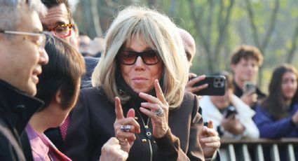 La primera dama de Francia recibe críticas por insultar a un grupo de feministas