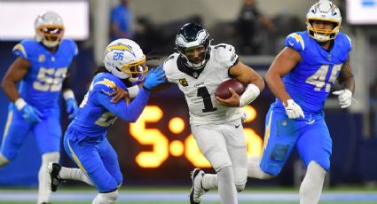 ¡Campeones en picada! Eagles pierde en tiempo extra ante Chargers y suma su tercera derrota de forma consecutiva