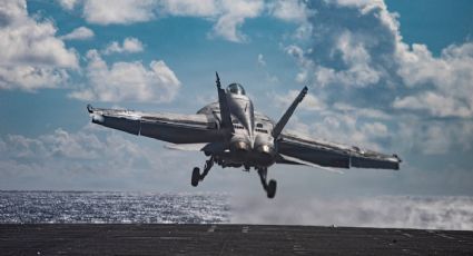 Aviones de combate F-18 de EU ingresan a espacio aéreo venezolano por 40 minutos