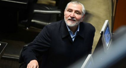 Adán Augusto López asegura que libros de López Obrador los pagó de su bolsa