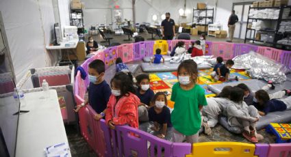 ICE admite que cientos de niños migrantes fueron detenidos más allá del límite recomendado