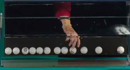 Comité de Evaluación del Legislativo reanuda tómbola; "no pasa nada", dice Fernández Noroña por errores