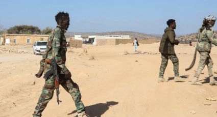 No sólo impuso aranceles: Trump dirigió ayer ataques aéreos contra el Estado Islámico en Somalia