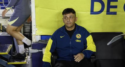 ¡Noble gesto! Ángel Villacampa, DT del América Femenil, usa una peluca en solidaridad con niños que pierden el cabello por tratamientos contra el cáncer