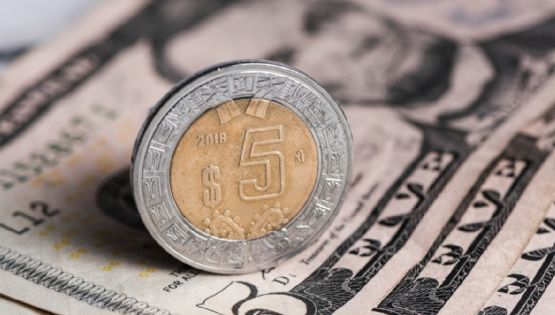 El peso y la bolsa repuntan tras fallo de la Corte de EU contra aranceles de Trump