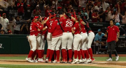 ¡Campeonas! Diablos Rojos Femenil arrolla a Sultanes en la Serie de la Reina y conquista su primer título de la Liga Mexicana de Softbol