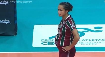 ¡Increíble! Voleibolista brasileña del Fluminense juega un partido con casi seis meses de embarazo