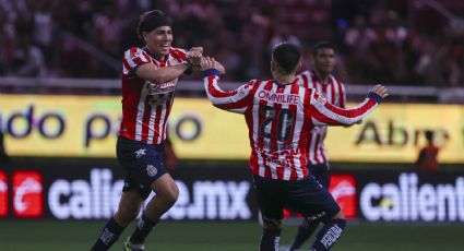 Chivas revive a tiempo: Vence al Puebla con lo justo y regresa provisionalmente a zona de Play-In