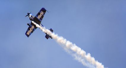 Se accidenta avión experimental en base militar de Virginia; se desconoce si hay víctimas mortales