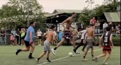 El basquetbolista Victor Wembanyama juega futbol con niños en Costa Rica, donde se recupera de la trombosis que lo hizo perderse la temporada de la NBA