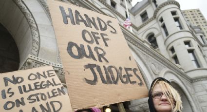 "Crece en el mundo la tentación de someter a los poderes judiciales", advierte organización mexicana tras arresto de jueza en EU