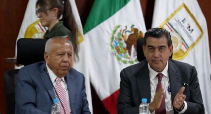 Francisco Garduño entrega el mando del INM a Sergio Salomón Céspedes