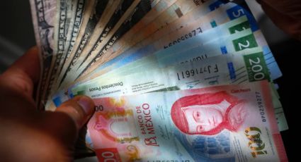 Se deprecia el peso ante preocupaciones de una recesión mundial; cotiza en 20.69 por dólar