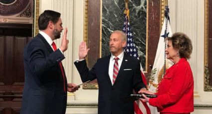 Ronald Johnson rinde protesta como nuevo embajador de Estados Unidos en México