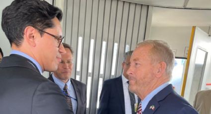 Arriba a la CDMX el nuevo embajador de EU en medio de polémica por operativos de ICE